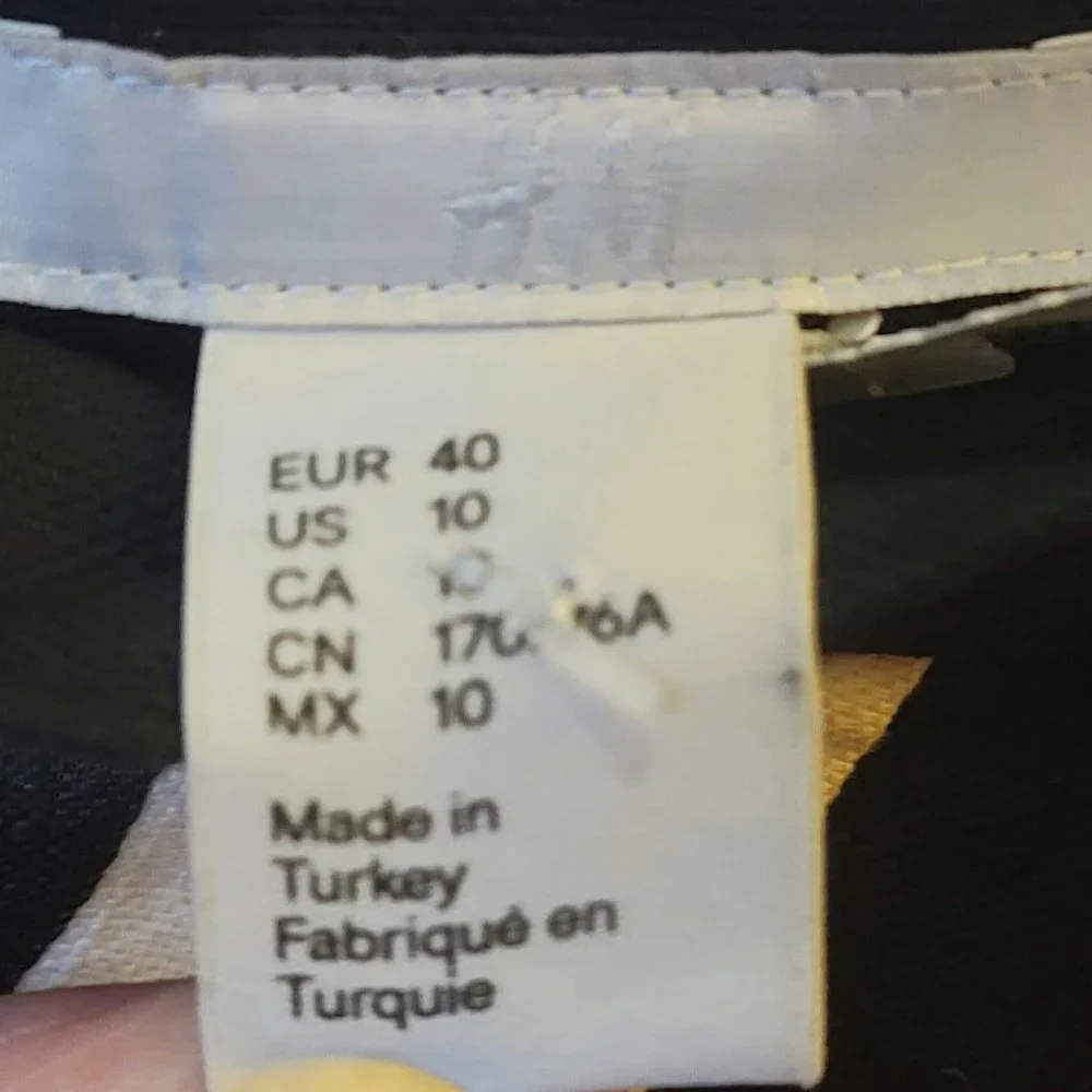 H & M Skirt - Picture 5 of 13